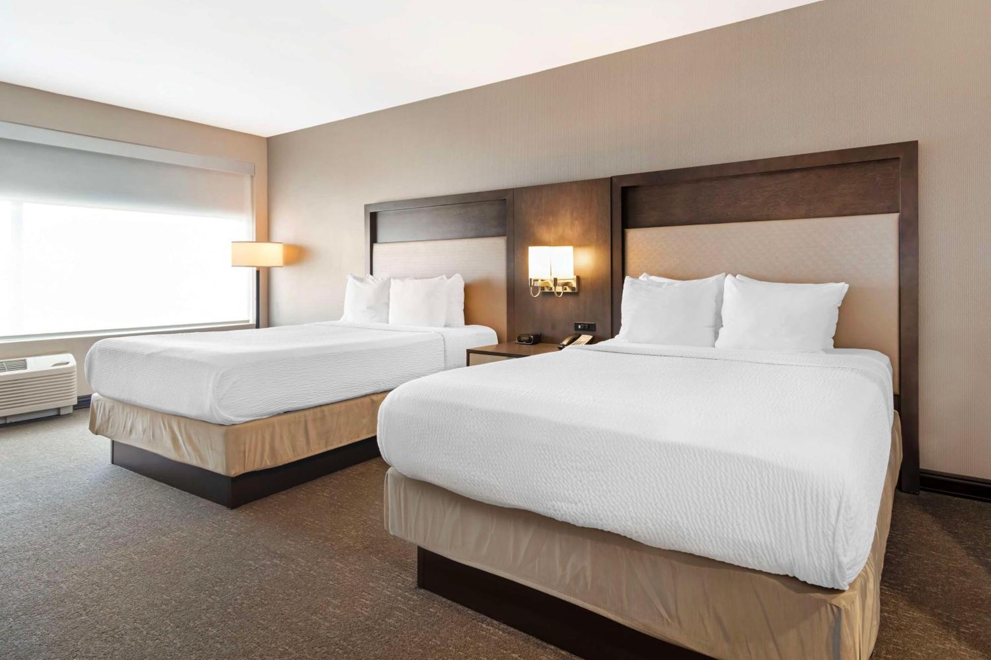 เบสต์ เวสเทิร์น พลัส เอ็กเซกคิวทีฟ เรซิเดนซี ริกบีส์ วอเตอร์ เวิร์ลด์ โฮเทล Hotel วอร์เนอร์ โรบินส์ ภายนอก รูปภาพ